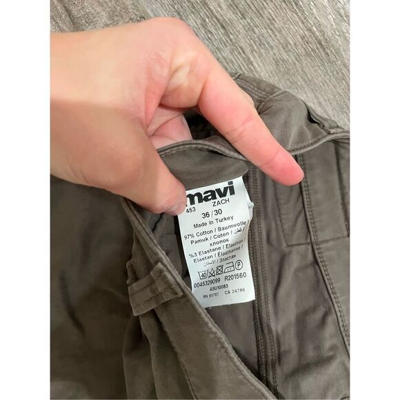 Mavi Khaki Jeans Matt Style Relaxed Straight Leg Pockets Mens Jeans Size 36x30 - Picture 6 of 7